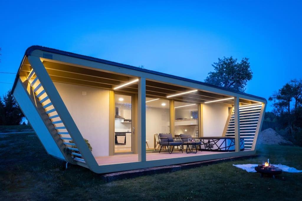 Holiday House Hona Lux Velike Lasce Bagian luar foto