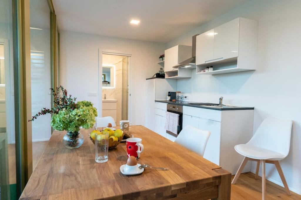 Holiday House Hona Lux Velike Lasce Bagian luar foto