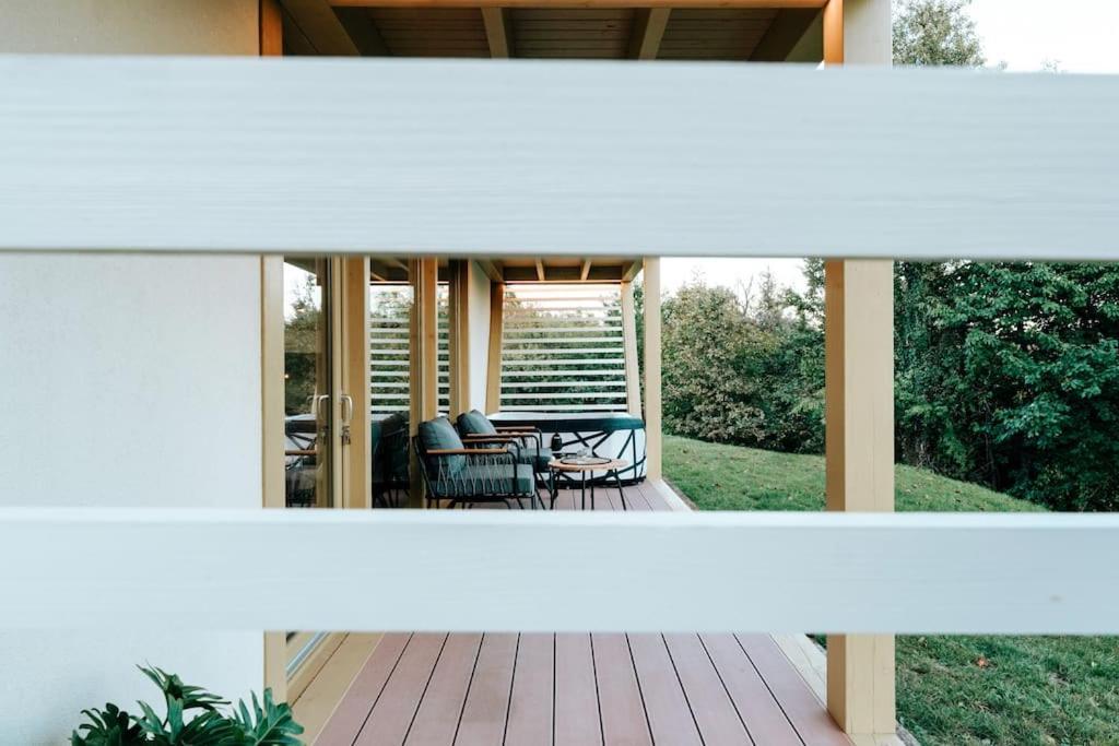 Holiday House Hona Lux Velike Lasce Bagian luar foto