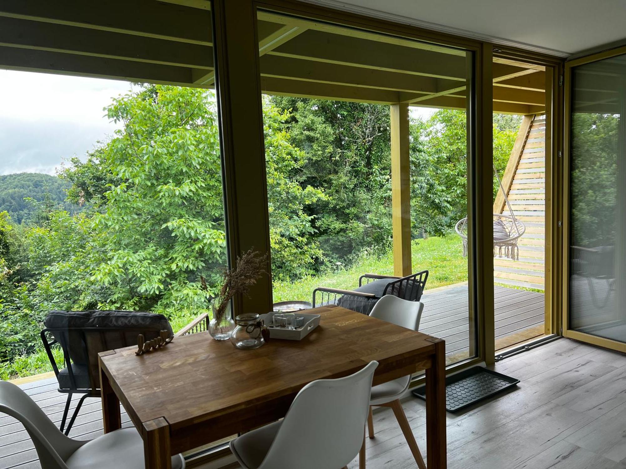 Holiday House Hona Lux Velike Lasce Bagian luar foto