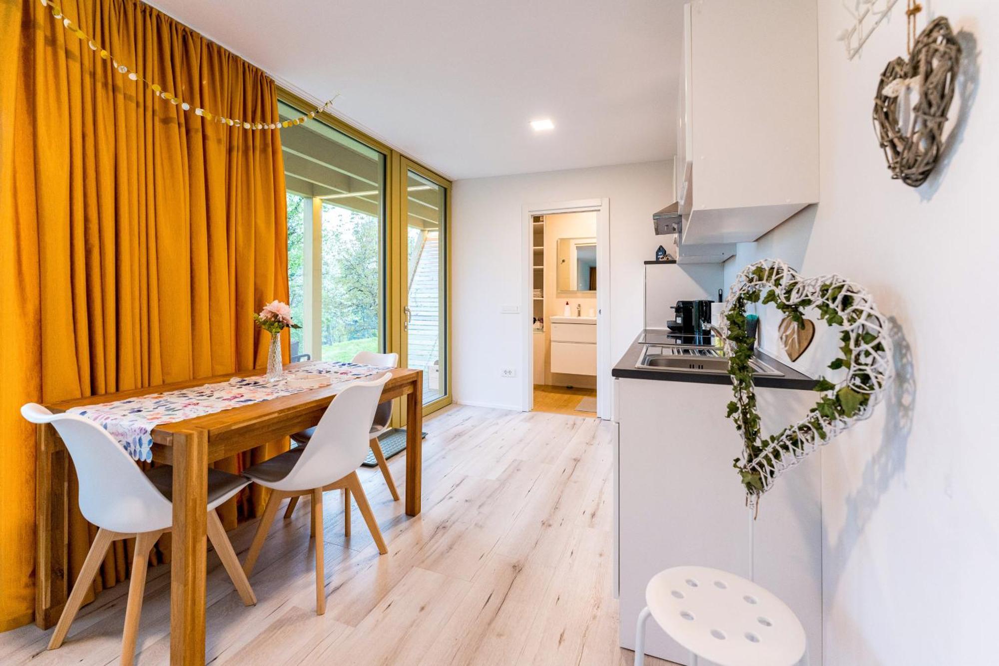 Holiday House Hona Lux Velike Lasce Bagian luar foto