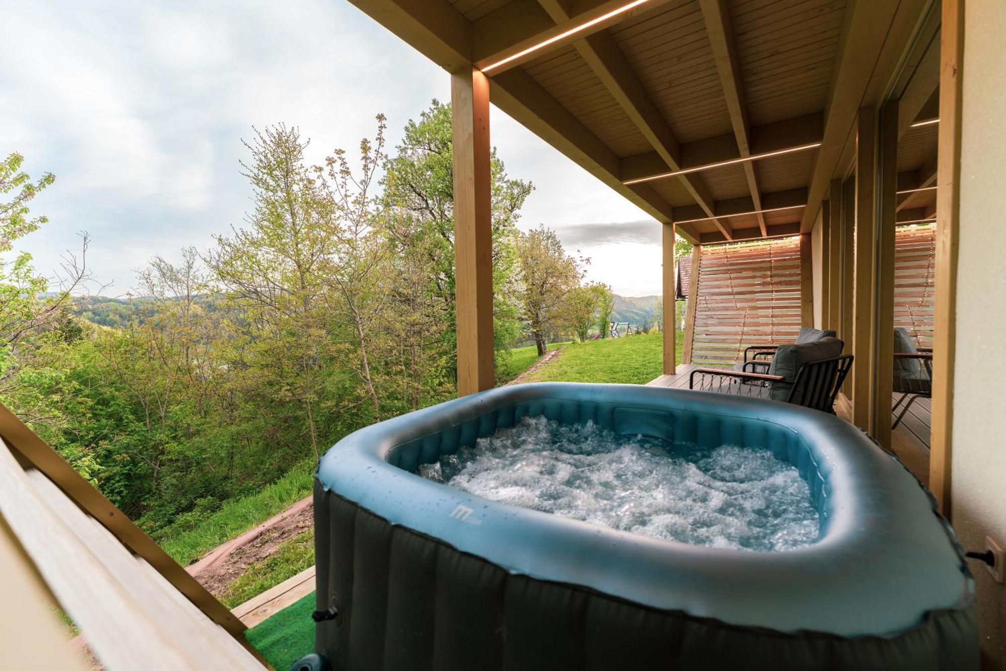 Holiday House Hona Lux Velike Lasce Bagian luar foto