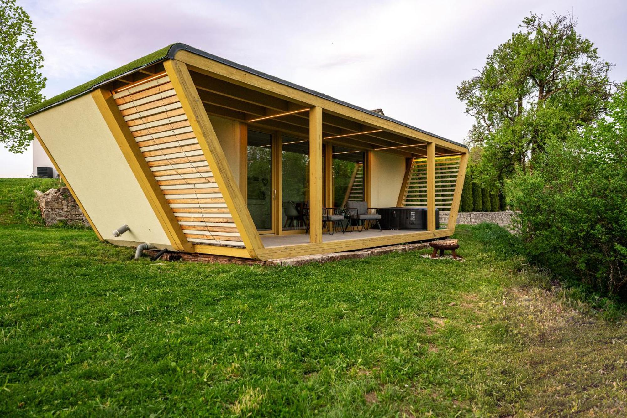 Holiday House Hona Lux Velike Lasce Bagian luar foto